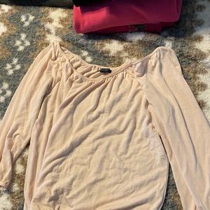 quarter sleeve flowy shirt